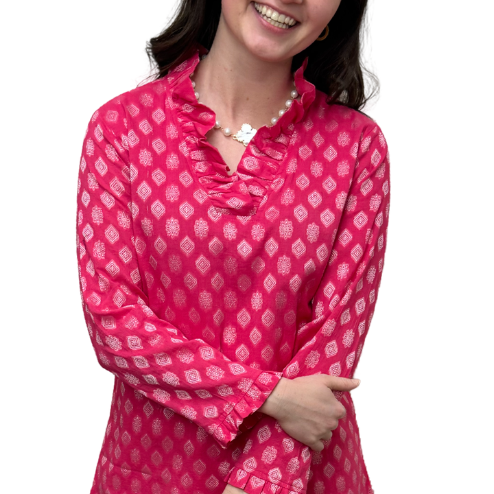 The Daley Ruffle Neck Collar Tunic Top in Pink and White — view 6