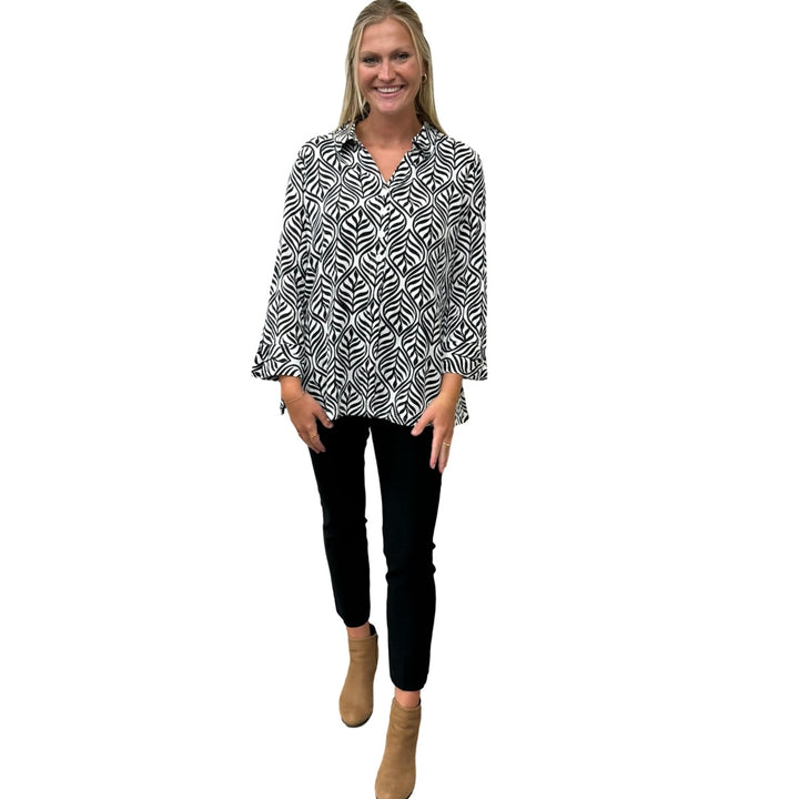 The Mason Button Back Top in Black and White Cotton Jacquard — view 4