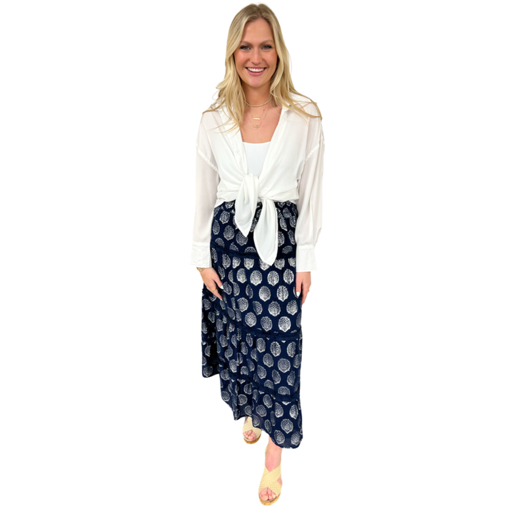 The Lila Elastic Waist Skirt in Navy and Silver — view 8
