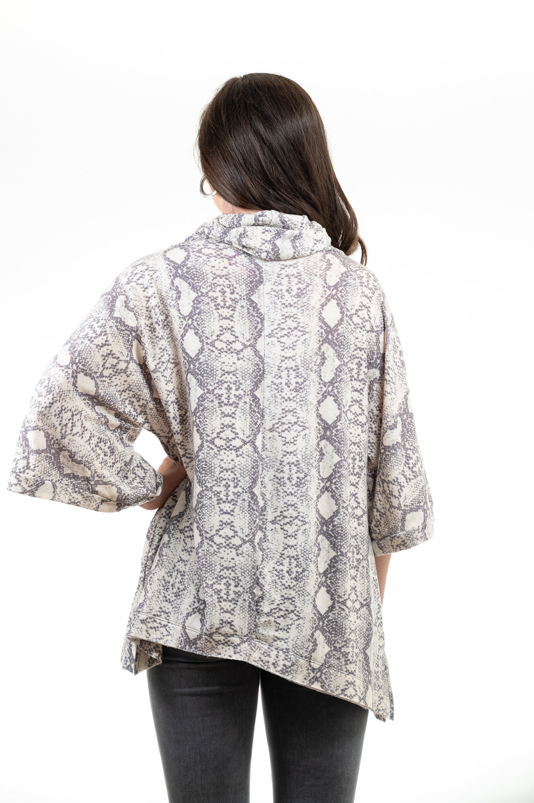 The Fenwick One Size Plush Pull-Over Top — view 3